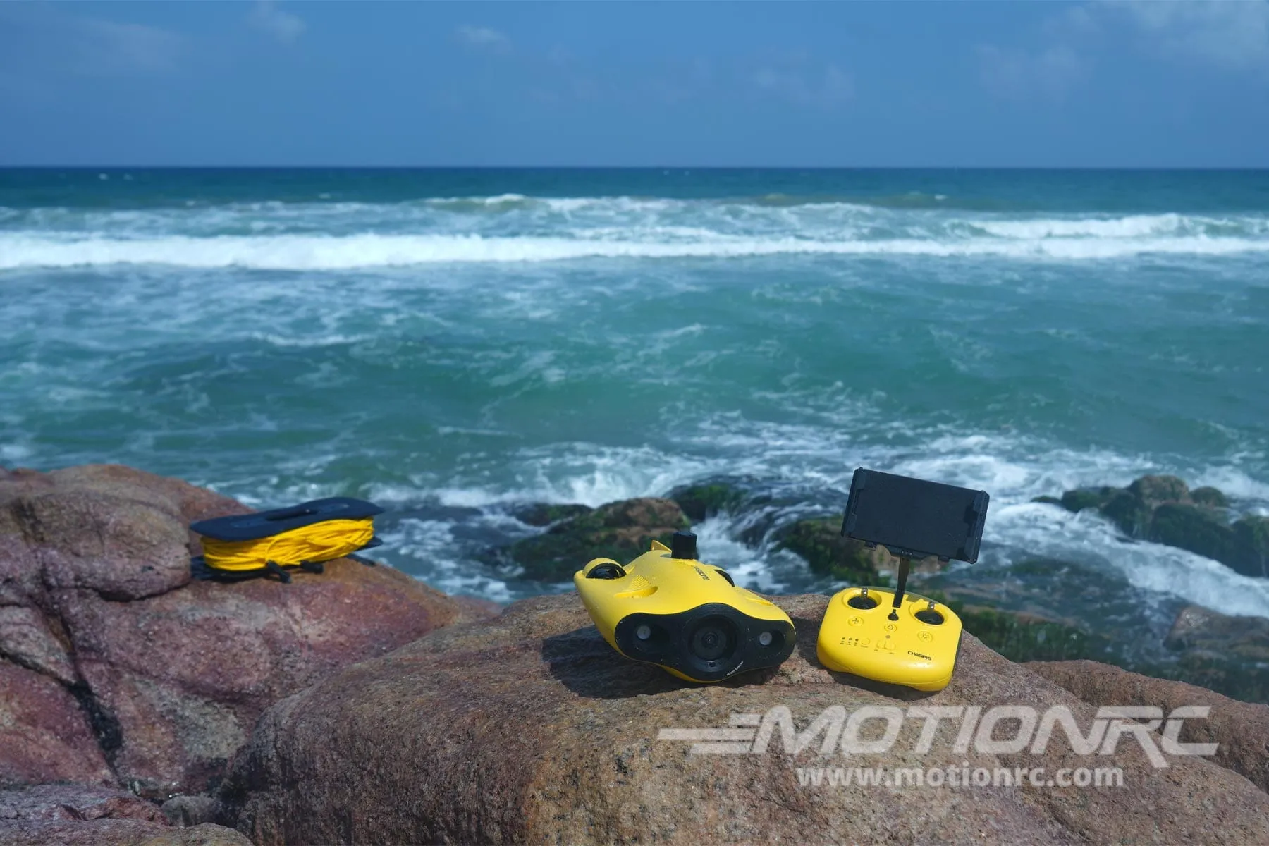 Chasing Gladius Mini S Submersible ROV with 4K Video - RTR