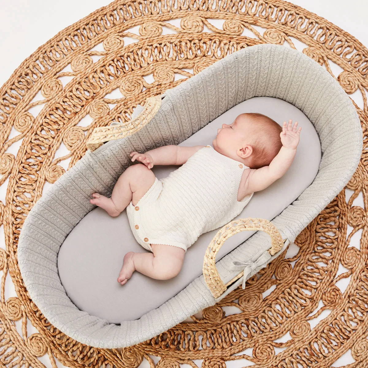 Organic Knitted Moses Basket Set inc Natural mattress